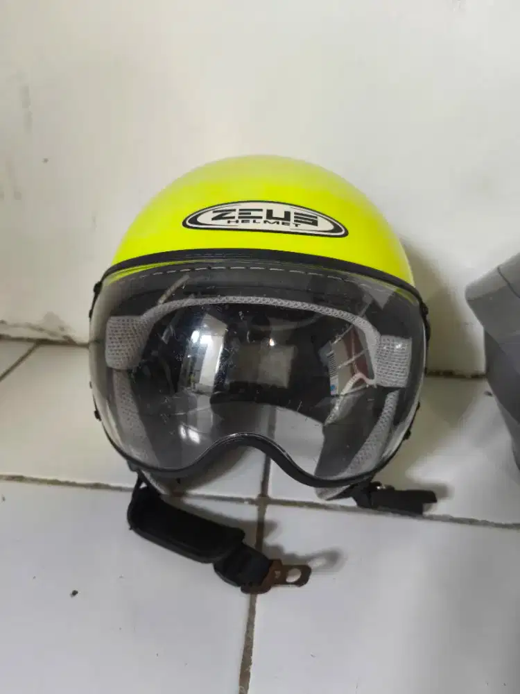 Zeus Retro mirah cepat