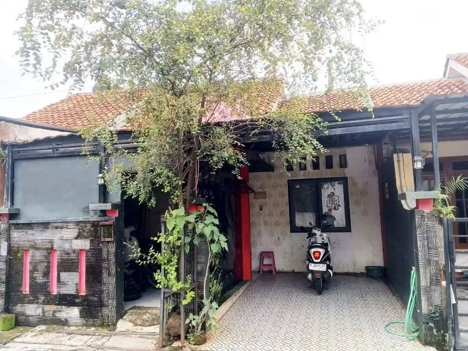 RUMAH DEKAT DENGAN UNDIP SEMARANG