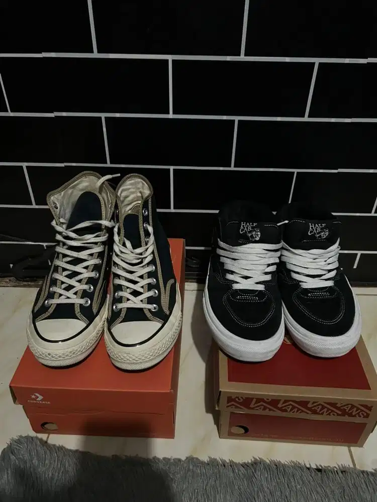 Sepatu Vans half cab dan converse chuck 70s original