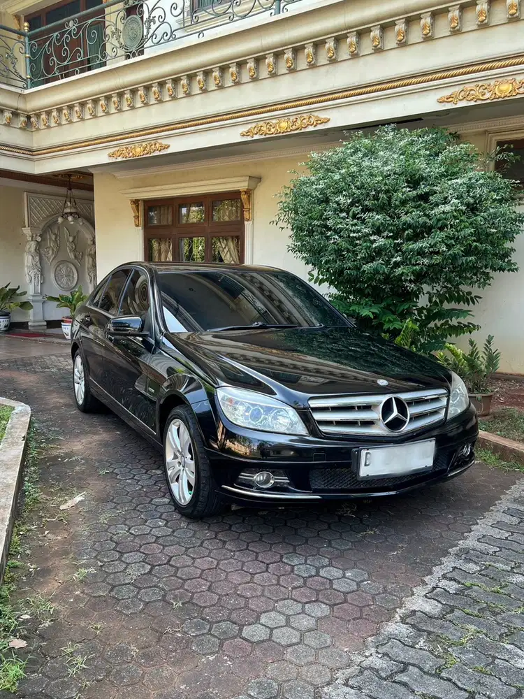 Mercedes-Benz C200 2010 Bensin