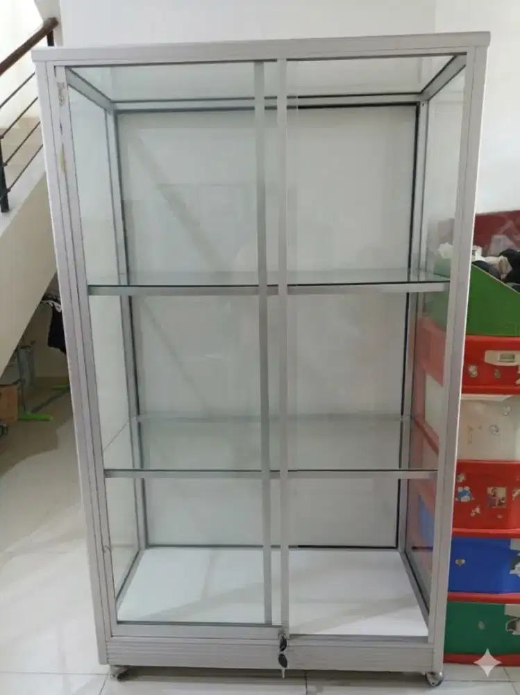Lemari Kaca (Multifungsi)
