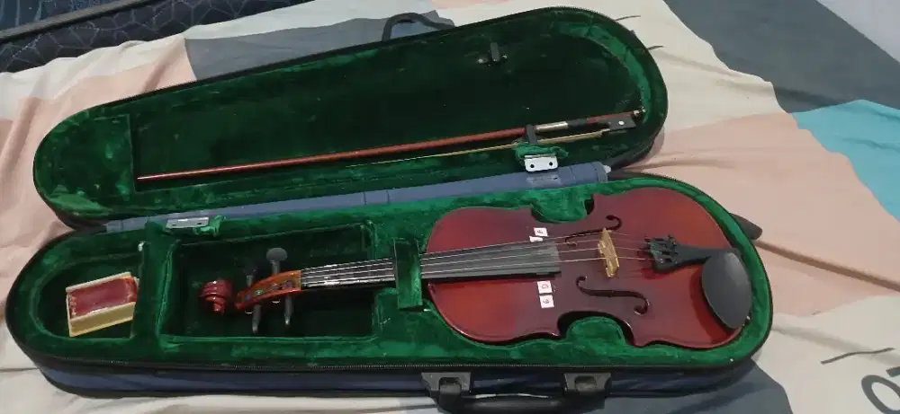 Biola Bekas ukuran 1/4