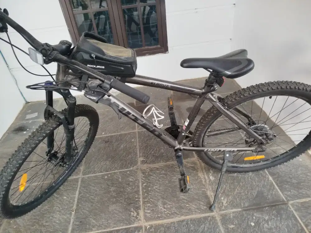 Sepeda United Elbruz