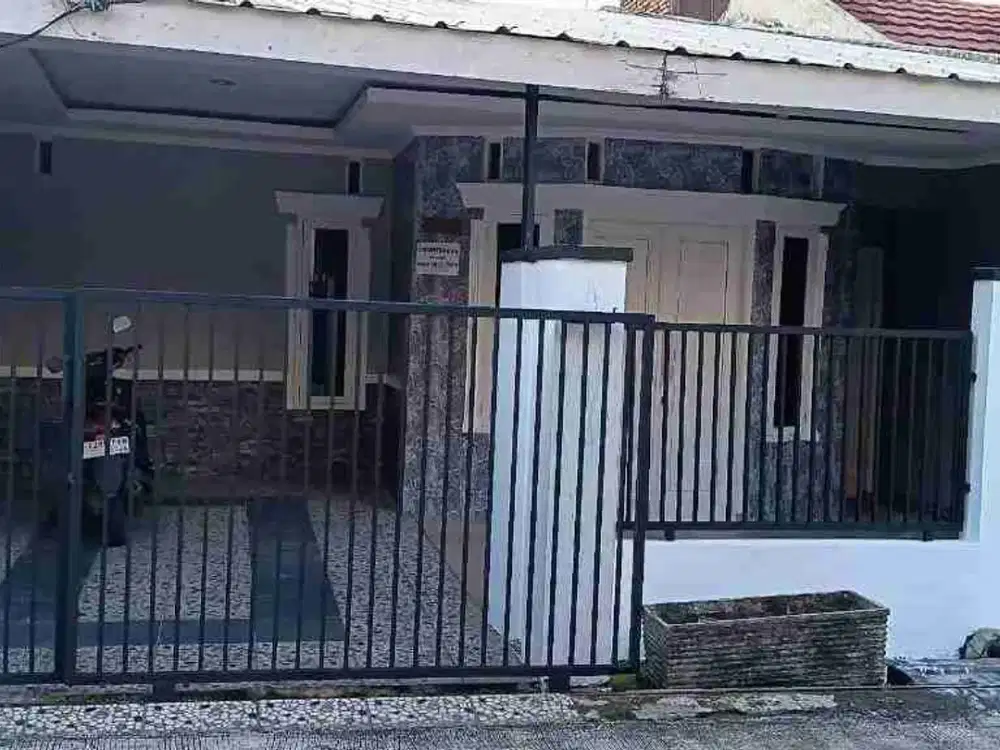 Rumah 2 Lantai, Strategis di Tytyan Kencana Bekasi