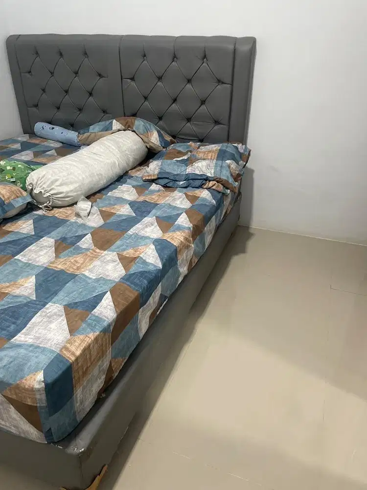 Kasur, Dipan, Bantal dan Bed Cover