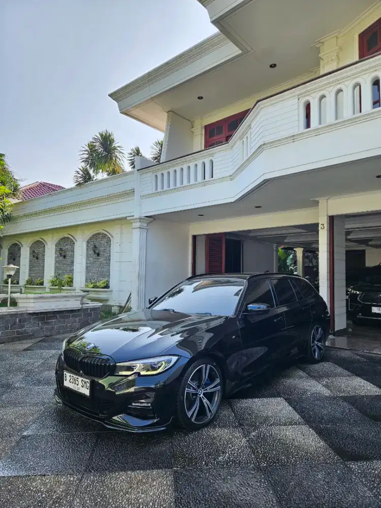 BMW 320i TOURING M SPORT 2020
