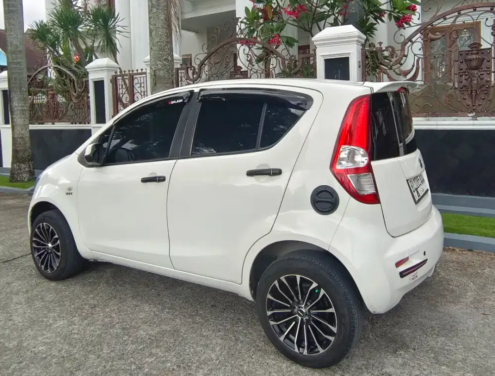 Suzuki Splash GL Thn 2015 Manual