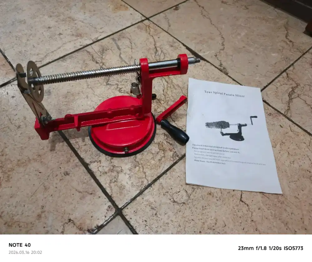 Pengiris kentang bentuk spiral