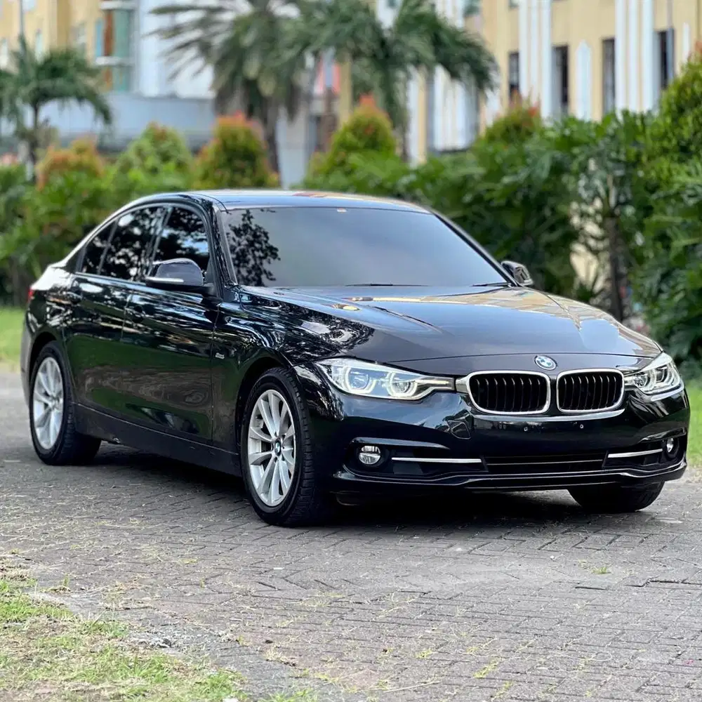 (CASH) BMW 320i F30 LCI Facelift 2016
