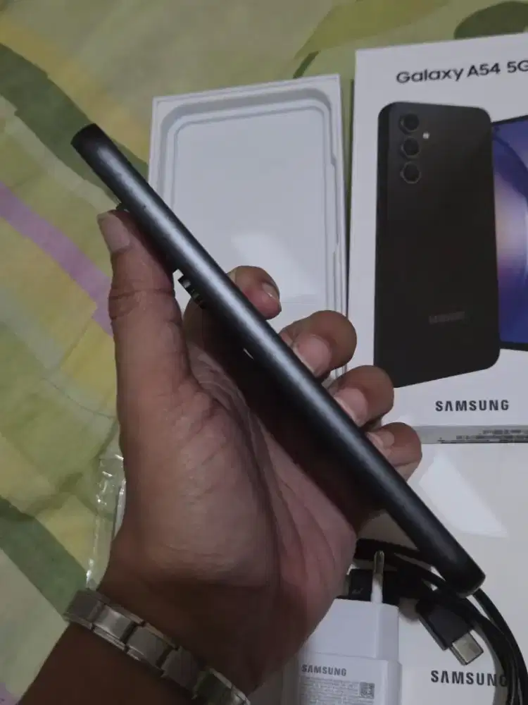 Jual hp siap pakai samsung A54 5g 8/256 mulus free ADAPTOR n case