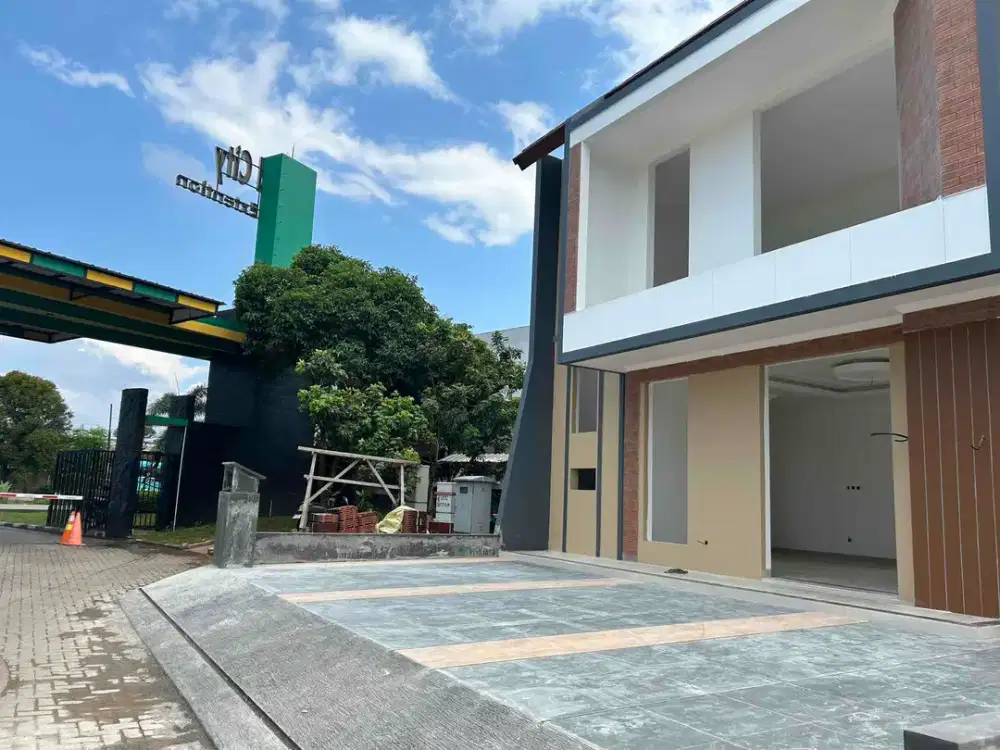 jarang ada di Sepatan rumah 2 lantai luas sudah pecah sertifikat tanpa DP