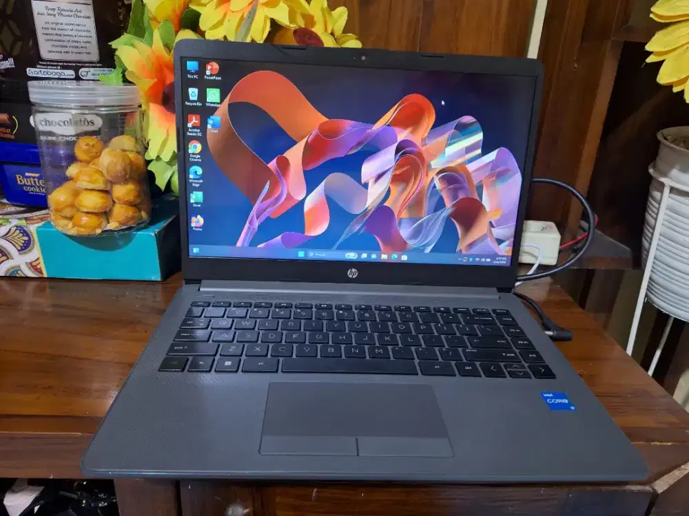 Bismillah di jual laptop hp14 slim core i3gen11 ssd 256gb siap pakai