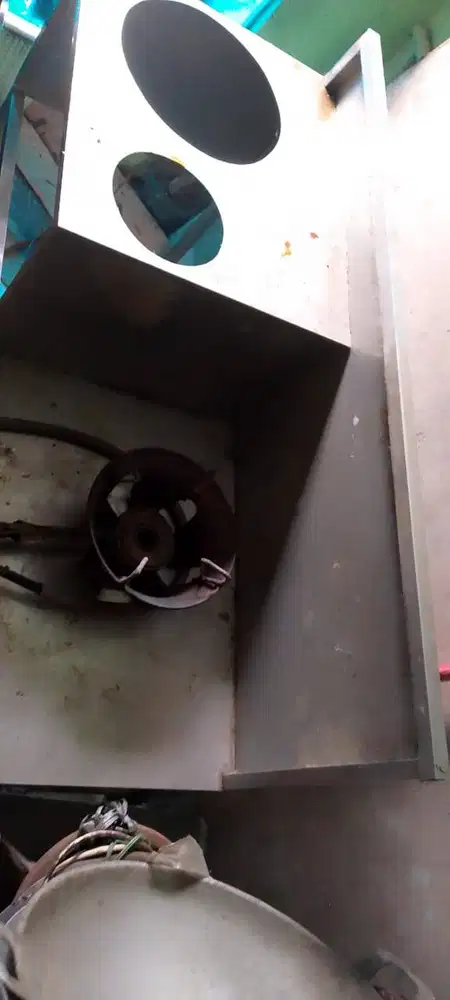 Meja Adukan Fried Chicken