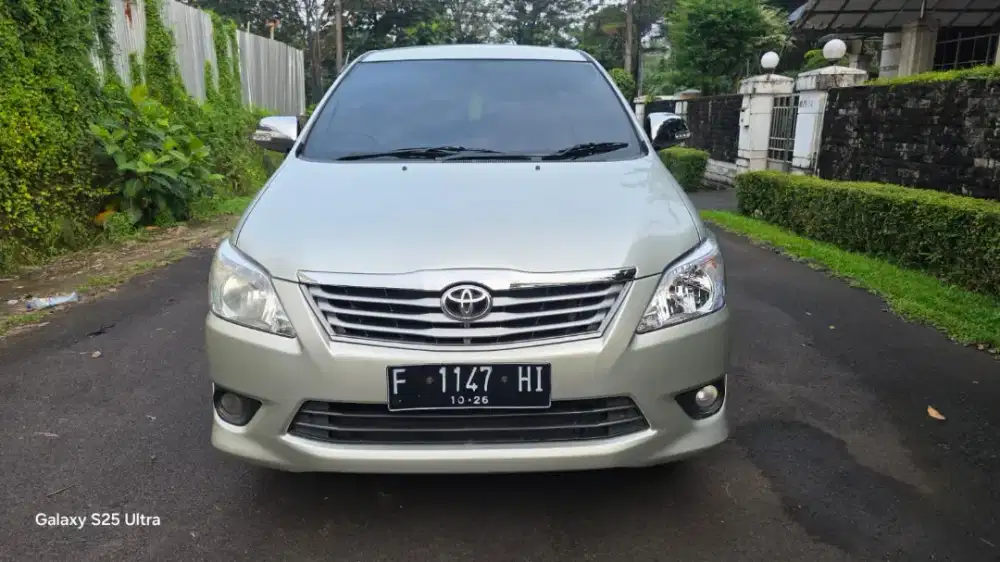Innova 2.5 G 2011 manual diesel pjk pjg 10/26 km 115rb record orisinil