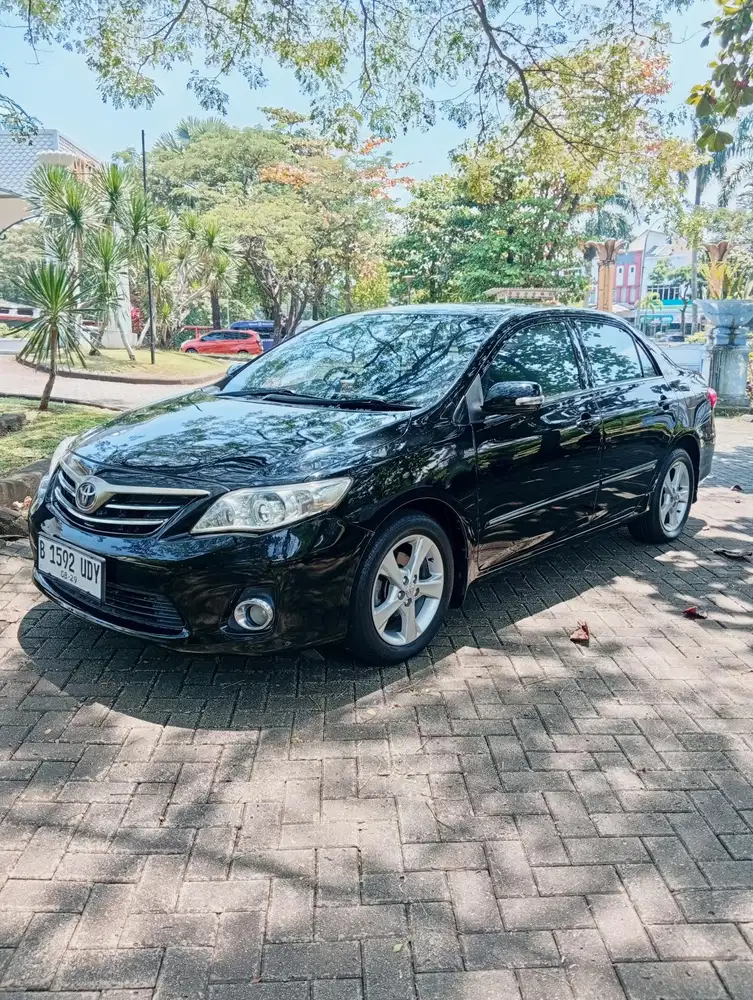 Toyota Corolla Altis 1.8 AT 2012