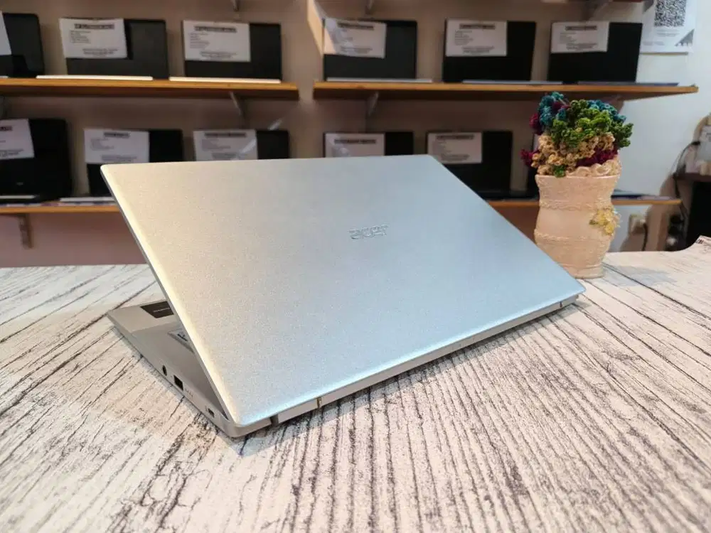 ACER SWIFT SF314-511//CORE I7-1165G7//VGA INTEL IRISH