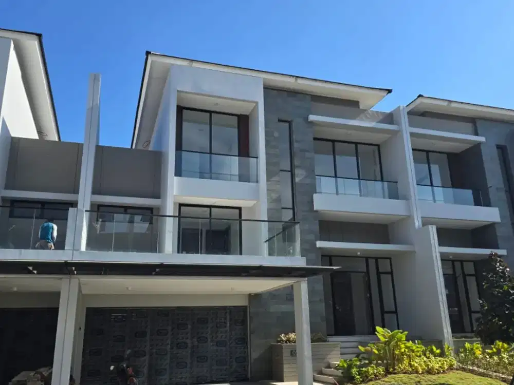 Rumah PIK 2 Ukuran 12x20 Kosongan 2,5 Lantai Jarang Ada 4 Kamar