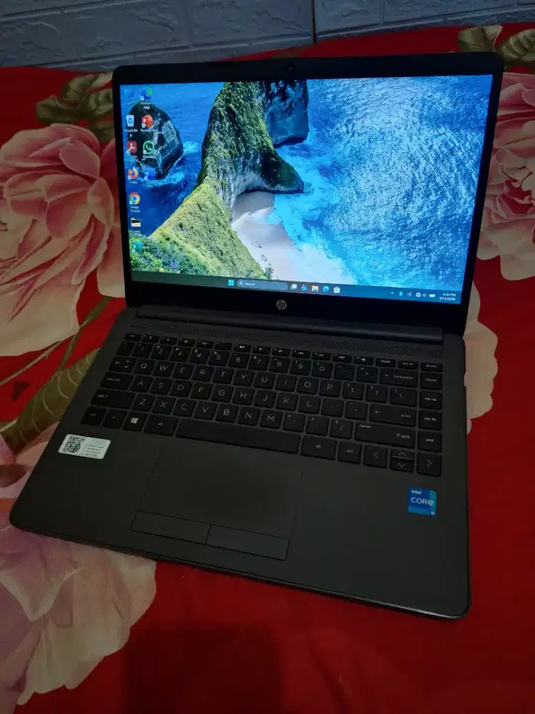 Bismillah dijual laptop hp14 slim core i5gen11 ram 8gb siap pakai