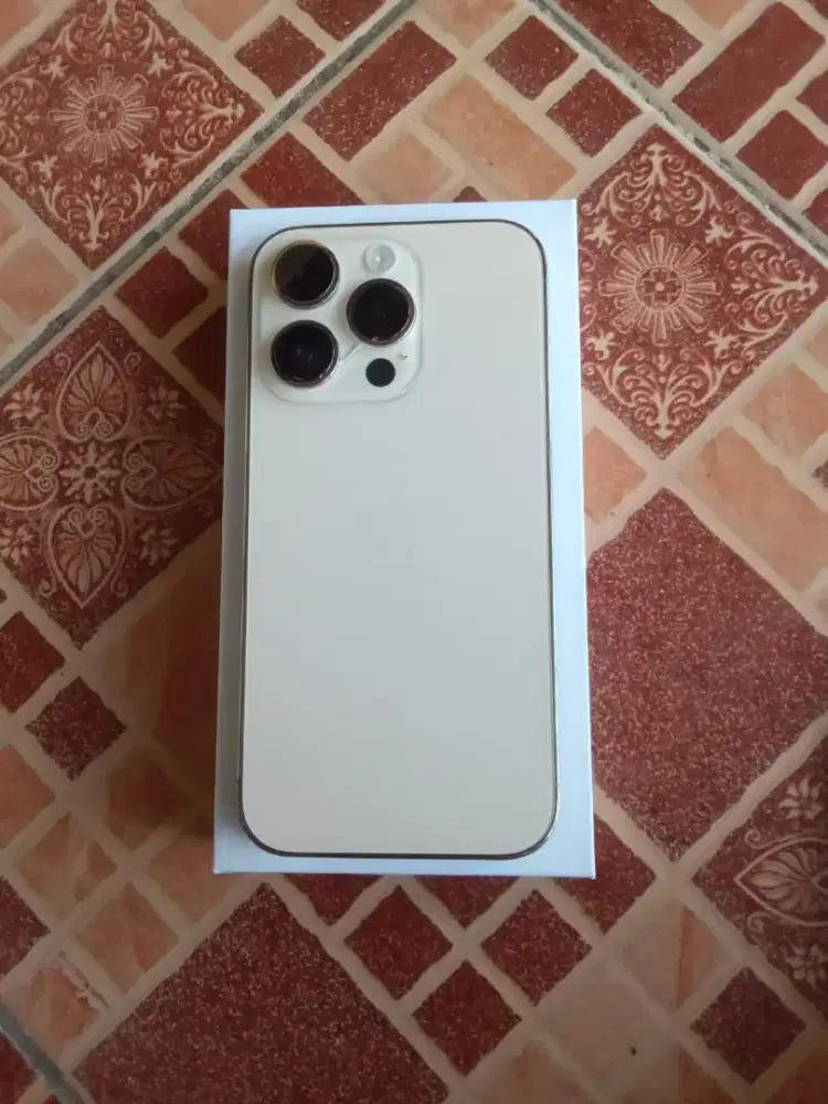 iPhone 14 pro second