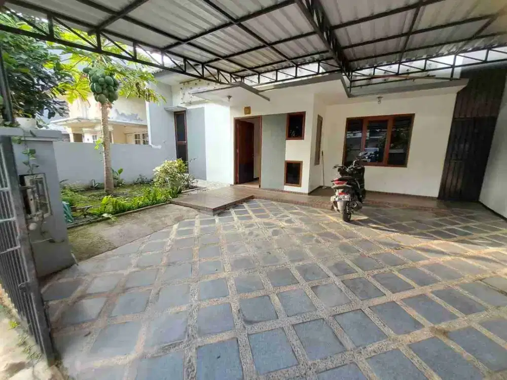 DIJUAL RUMAH SIAP PAKAI 1 LANTAI DI ARAYA TELAGA GOLF MALANG