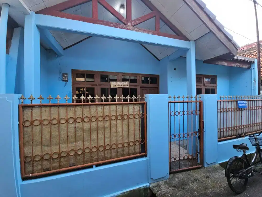 Disewakan Rumah  2 Lantai di Petukangan Utara, Jakarta Selatan