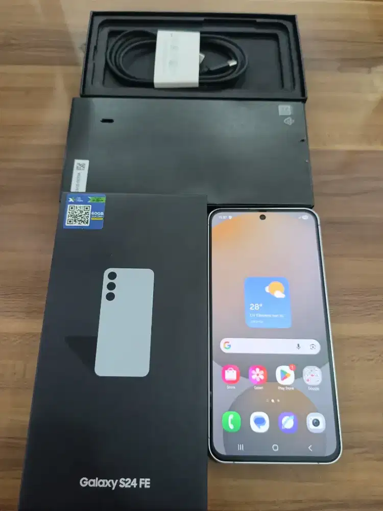 SAMSUNG S24FE 8/256 SECOND