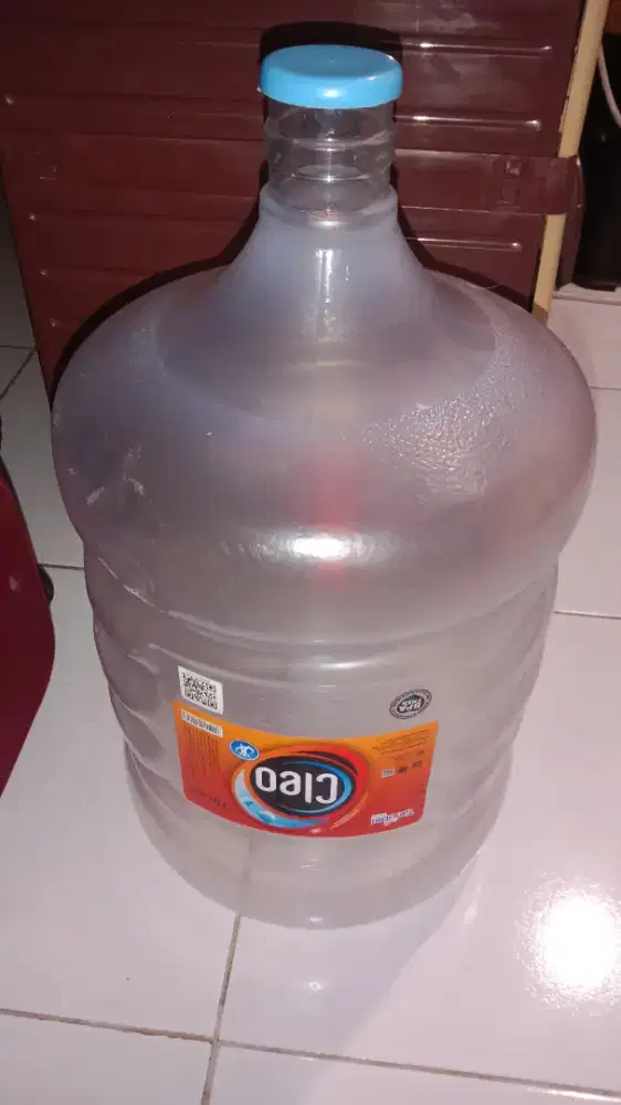 Galon merek CLEO 19 L