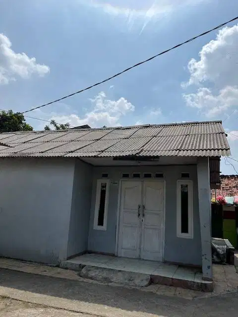 Dijual Rumah Strategis di Karwang Timur