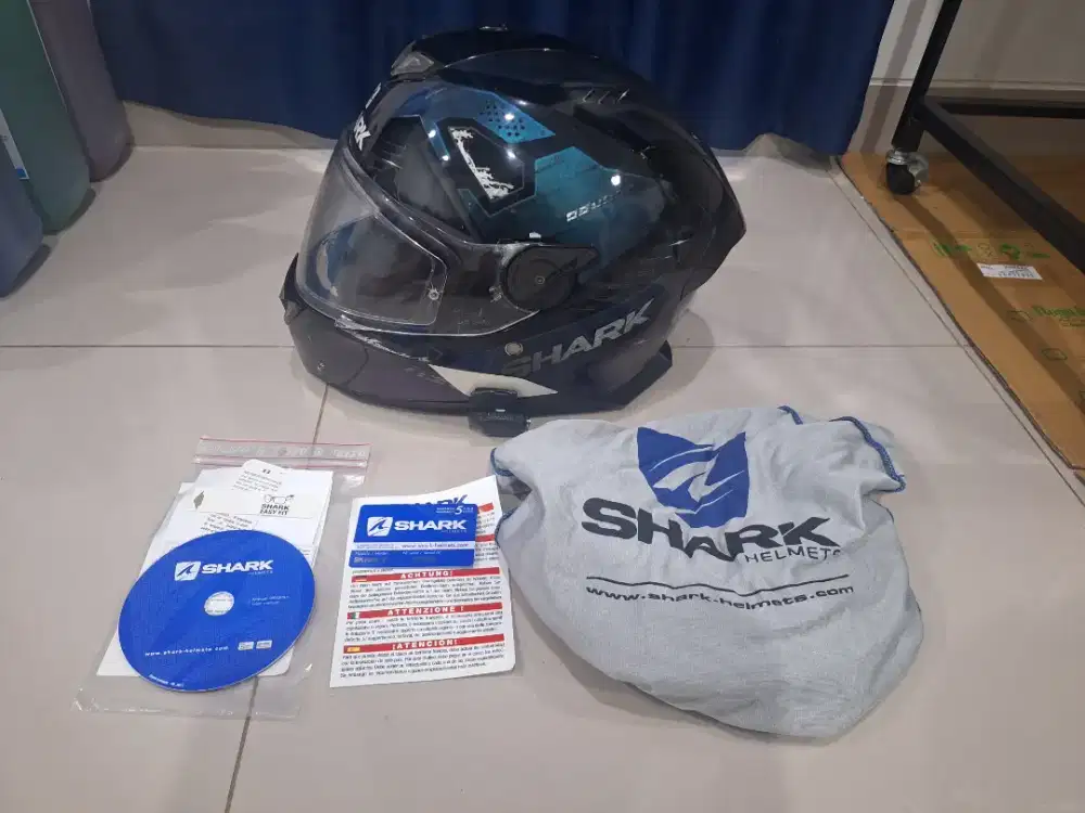 Shark Skwal 2.2 XL & Intercom Sena 50S