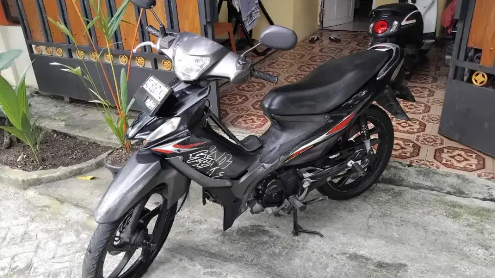 Suzuki Titan Tahun 2010 istimewa