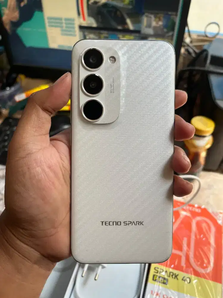 Tecno spark 40 pro plus