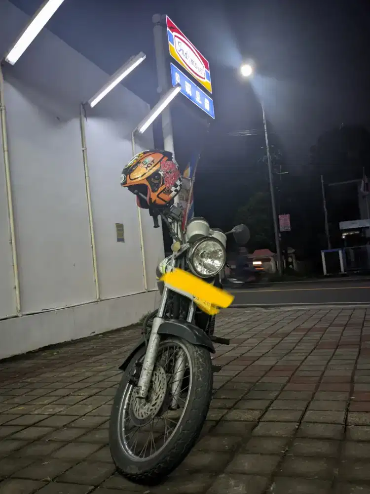 Jual motor Megapro hiu 2003