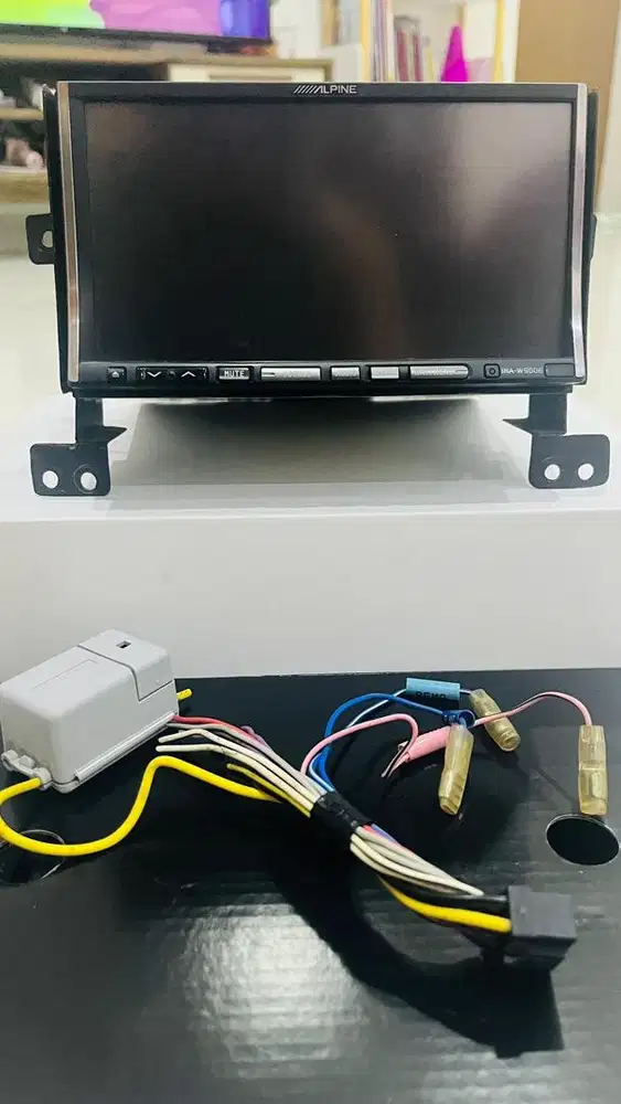 Head Unit Alpine INA W900 (Copotan dari Mazda 8)