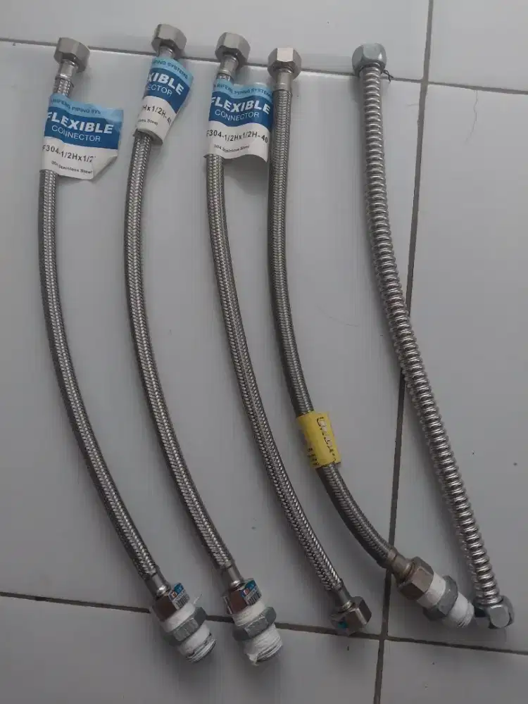 Selang fleksibel stainles stel