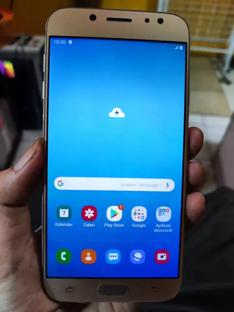 Samsung J7 Pro 3/32 Lancar Jaya