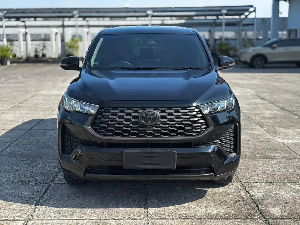 Zenix V 2.0 bensin 2023 low KM