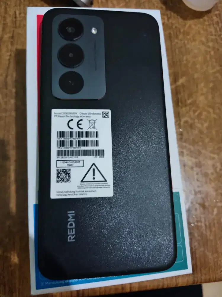 Dijual Redmi 15 Ram 16 Rom 256 Gb masih Garansi