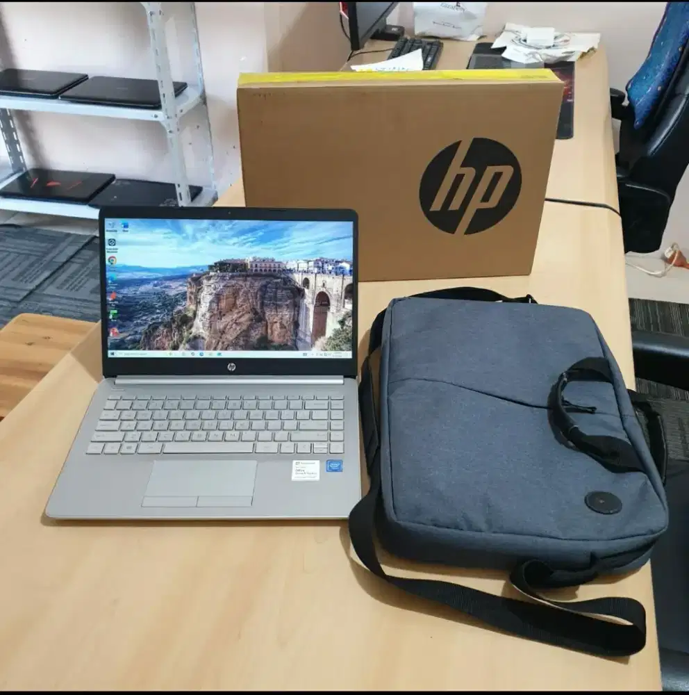 HP 14s - CFXXX | INTEL N4020 - 4GB - NVME 256GB