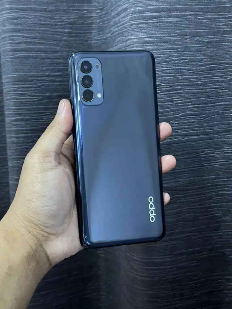 Oppo Reno 4 8/128GB Hp Charger