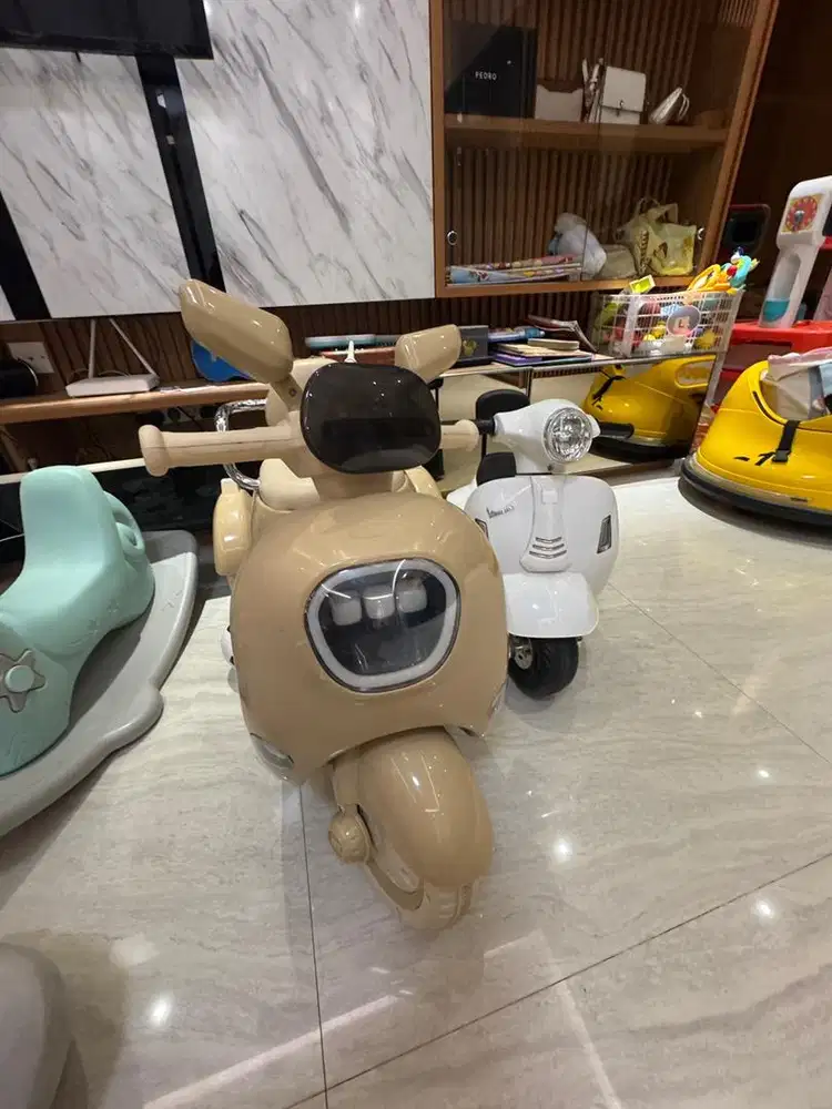 Preloved motor aki anak bisa naik berdua