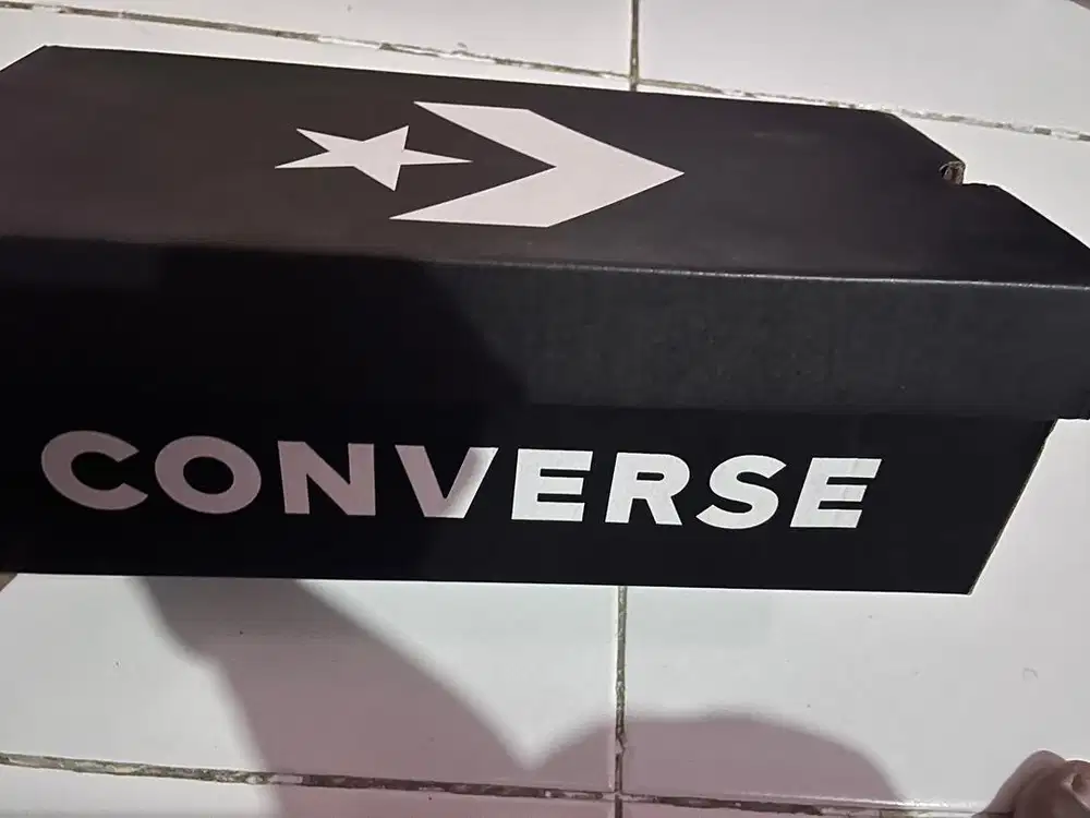 JUAL SECOND SEPATU CONVERS
