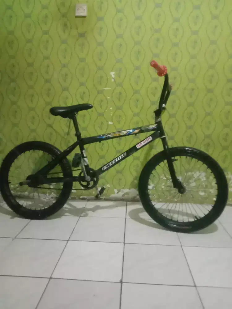 Sepeda bmx 20 inc