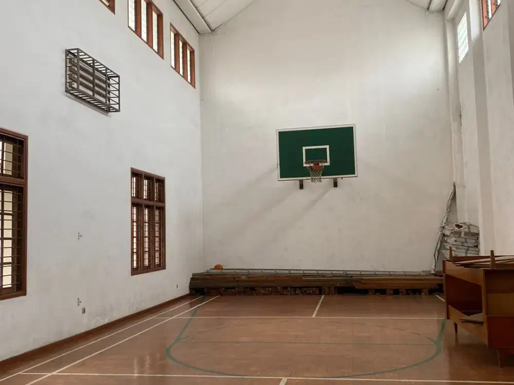 Rumah Pusat Kota Surabaya dekat Basuki Rahmat