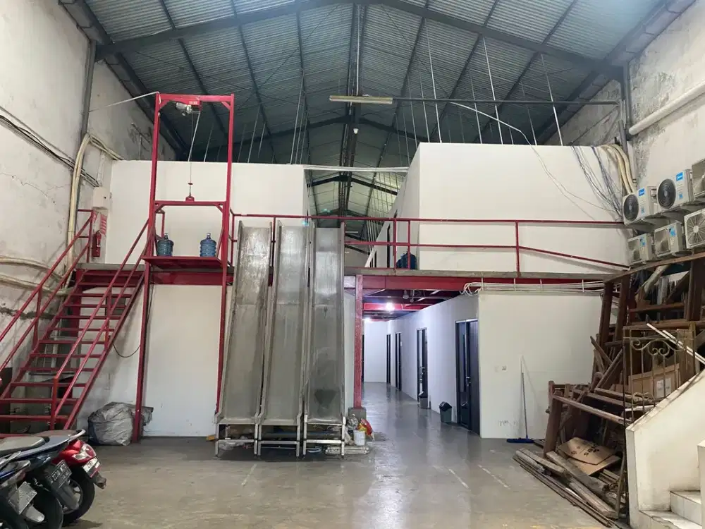 Pergudangan Margomulyo Permai dekat Tol