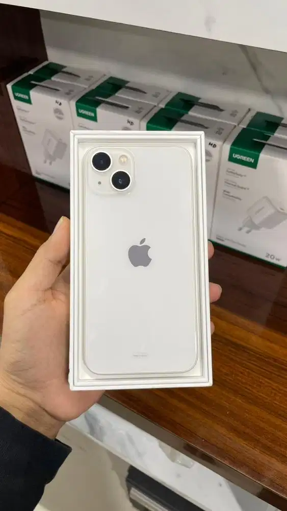 iPhone 13 128 gb ex iBox bh 100% garansi aktif sampai November 2026