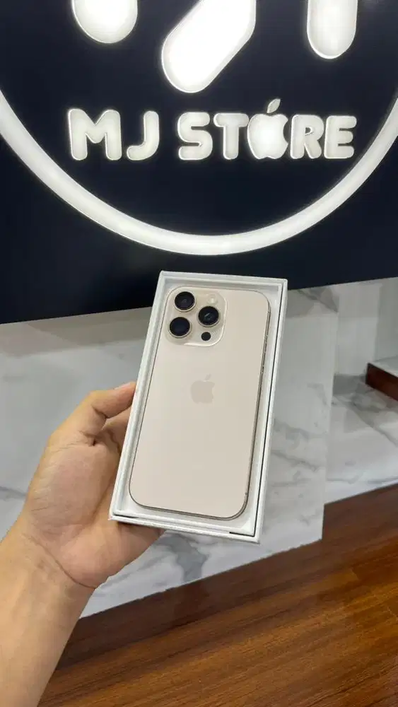 iPhone 16 Pro 128 gb ex iBox bh bh 94% garansi aktif sampai Mei 2026