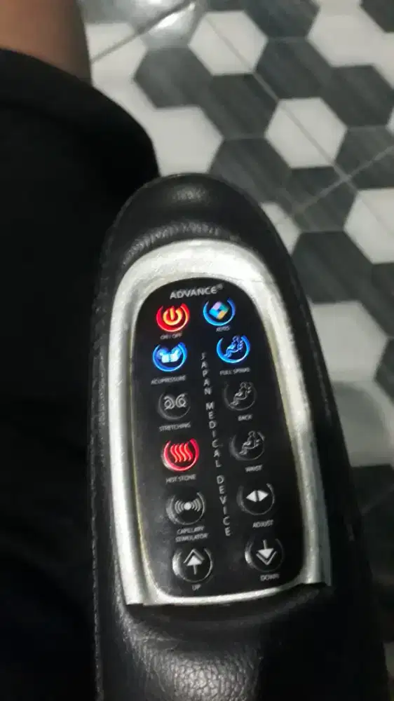 Di jual kursi pijat merek advance