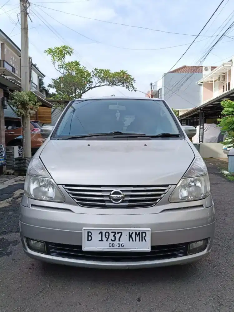 Nissan Serena 2010 HWS 2.0 Automatic ( TERMURAH )