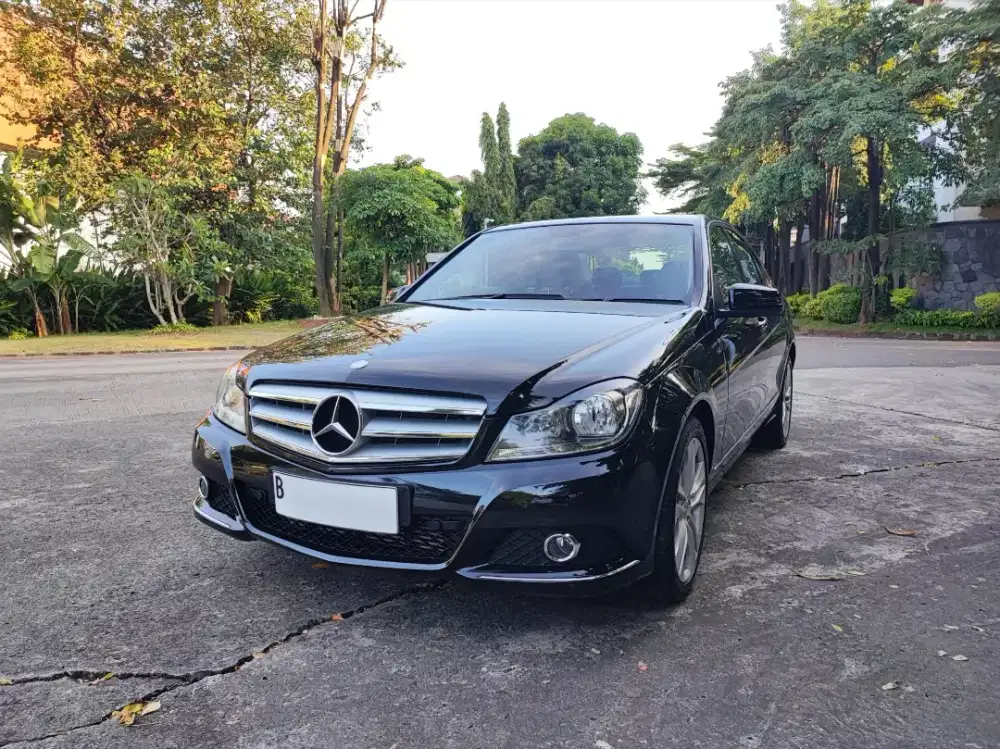 Mercedes Benz C200 Avantgarde W204 Thn Pembuatan 2013