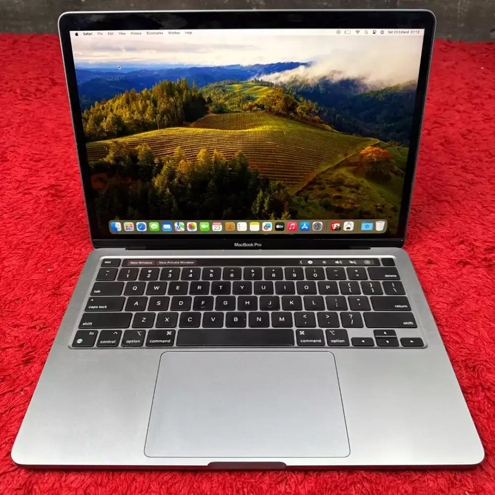 Macbook pro m1 2020 ram 8gb ssd 256gb siap pakai bisa cod